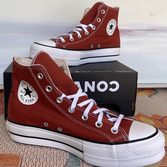 Converse WMNS CTAS A06896F
CTAS LIFT HI
RITUAL RED/WHITE/BLACK
Platforms - Picture 2 of 16